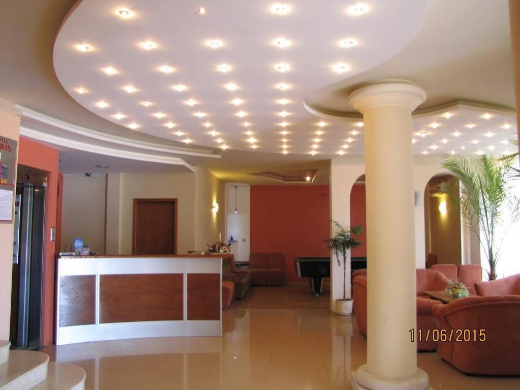 Paris Hotel Balchik Esterno foto