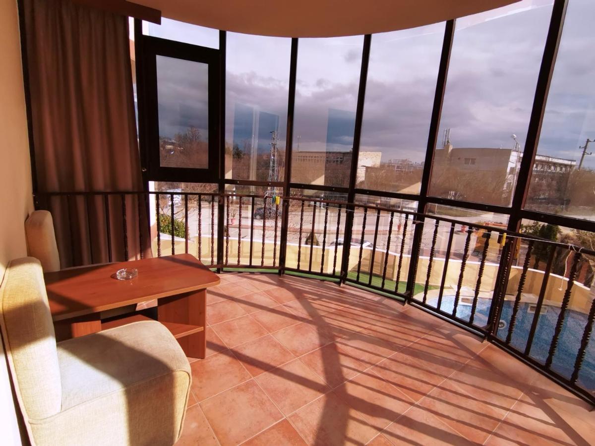 Paris Hotel Balchik Esterno foto